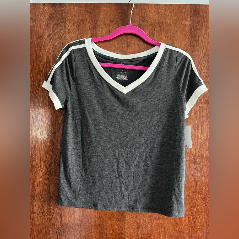 Gray and‎ white tee